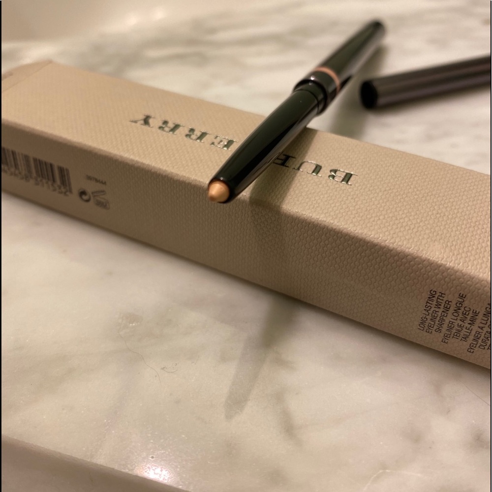 Burberry Effortless Kohl Eyeliner - Picture 6 of 6